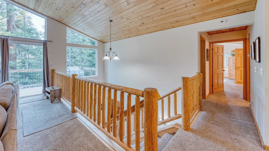 Tahoe Vista by Avantstay Central Location + Patio