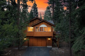 Interior - Tahoe Vista by Avantstay Central Location + Patio (Tahoe Vista)