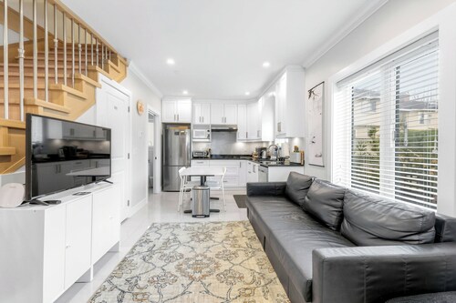 New laneway house near Airport, World Cup Stadium, Downtown, UBC,
