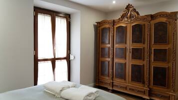 8 habitaciones, tabla de planchar con plancha y wifi gratis