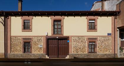 Country House 'El Capricho Del Tejar' with Shared Pool, Private Terrace and Wi-Fi