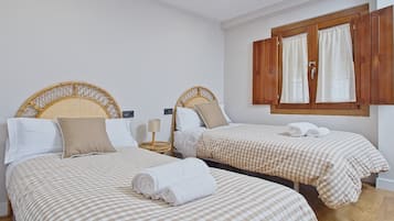 8 slaapkamers, een strijkplank/strijkijzer, gratis wifi, beddengoed