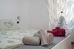 2 quartos, ferros/tábuas de passar roupa, Wi-Fi de cortesia