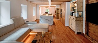 Thari House Dolomiti: Mountain Retreat with Spa, EV Charger & Private Wellness Area