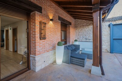 Country House 'La Olma' with Private Terrace, Balcony and Wi-Fi
