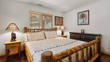 3 habitaciones, tabla de planchar con plancha, cuna de viaje y wifi