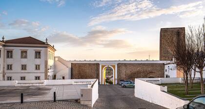 Holiday Home 'Casa Do Pelourinho' with Private Terrace and Wi-Fi
