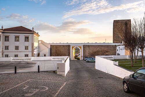 Holiday Home 'Casa Do Pelourinho' with Private Terrace and Wi-Fi