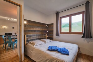 2 sovrum, strykjärn/strykbräda, gratis wi-fi och sängkläder