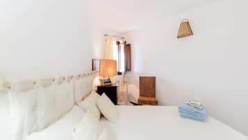 2 Schlafzimmer, Bügeleisen/Bügelbrett, Bettwäsche