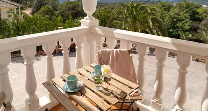 Maison de campagne 'Brisas Del Palmeral' avec vue sur la montagne, Wi-Fi et climatisation
