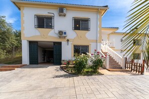 Exterior - Country House 'Brisas Del Palmeral' with Mountain View, Wi-Fi and Air Conditioning (Cerro Muriano)