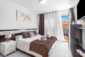 2 chambres, fer et planche à repasser, accès au Wi-Fi (inclus)