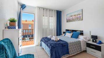 2 slaapkamers, een strijkplank/strijkijzer, gratis wifi, beddengoed