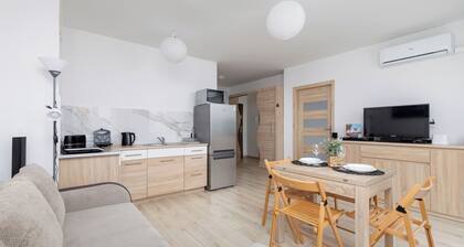 Air-conditioned Apartment by Renters