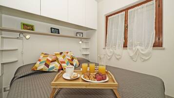 Apartment, Balcony, Garden View | 2 bedrooms, laptop workspace, iron/ironing board, free WiFi