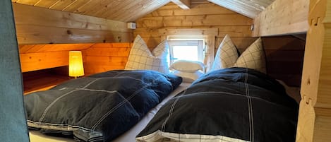 1 habitación y ropa de cama