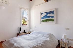 Appartement | 3 chambres, bureau, fer et planche à repasser, Wi-Fi gratuit