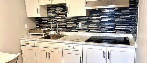 Fridge, microwave, stovetop, electric kettle