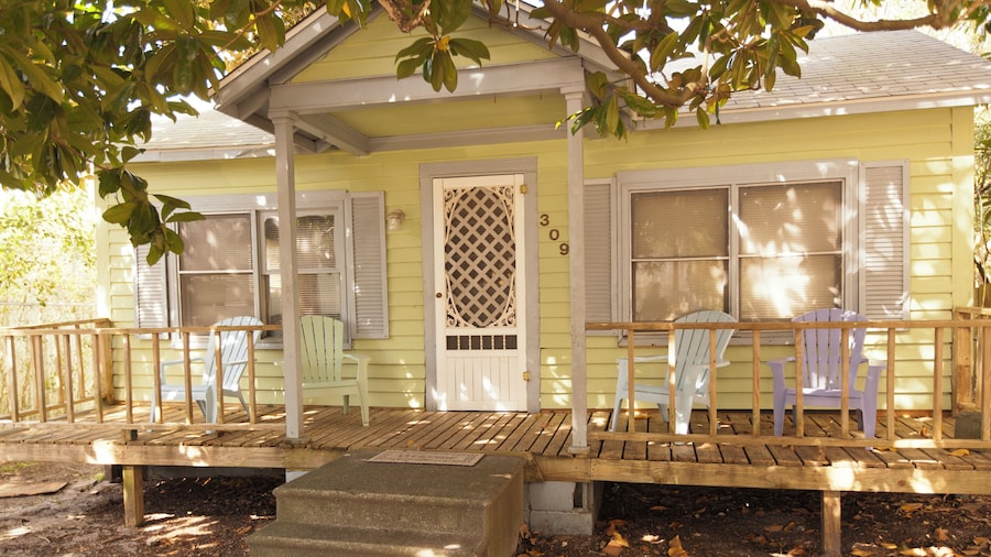 Beaufort Harbour Suites East Lodge