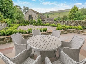 屋外ダイニングエリア