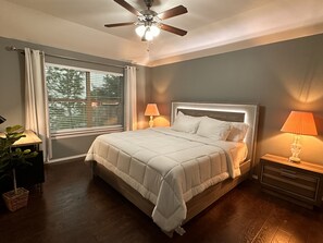 4 chambres, bureau, fer et planche à repasser, Wi-Fi gratuit