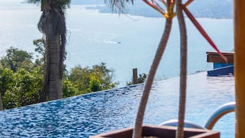Quarto casal luxo, vista para o mar | Vista do quarto
