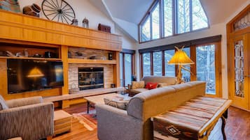 TV, fireplace, DVD player