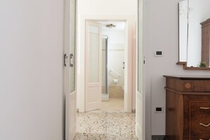 Apartamento | 2 quartos, espaço de trabalho para notebook