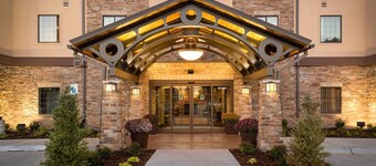 Free Breakfast. Pool. Great for Business Travelers!