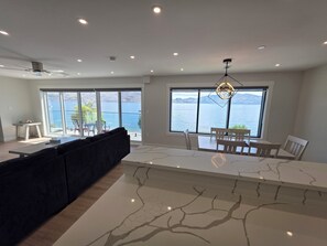 Smart TV, fireplace, computer monitors, printers