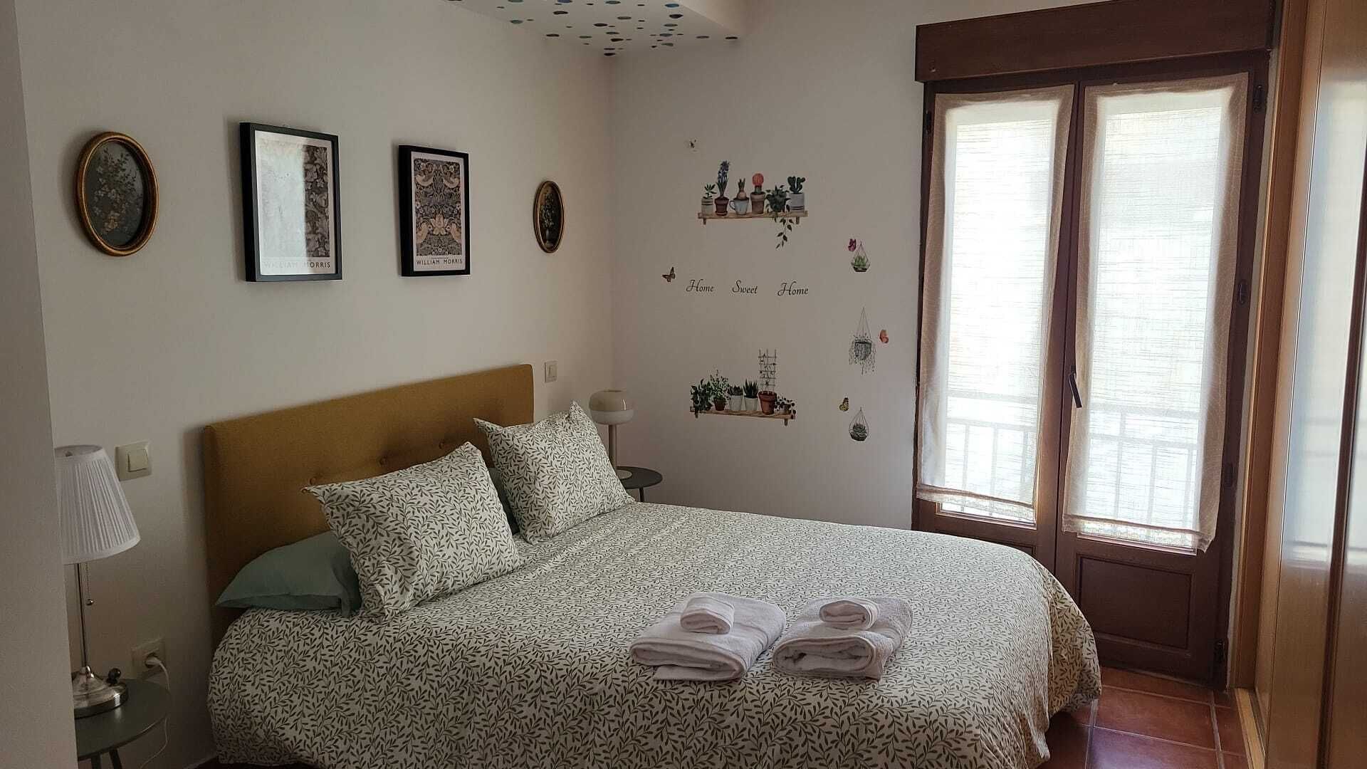 2 bedrooms, desk, iron/ironing board, free WiFi