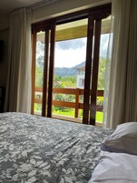 Habitación cuádruple Confort, balcón, vistas al jardín | Wifi gratis