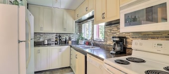 Winter Ski Chalet Escape-Pet-Friendly, 5 Mins to Skiing & Top Ski Cross Course 