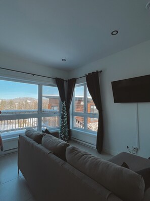 Living area - La Remontée | Lake and Spa (St-Côme)