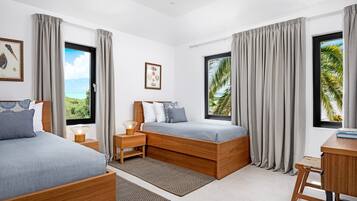 4 bedrooms, iron/ironing board, WiFi, bed sheets