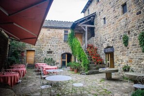 Breakfast, lunch, dinner served; French cuisine, garden views