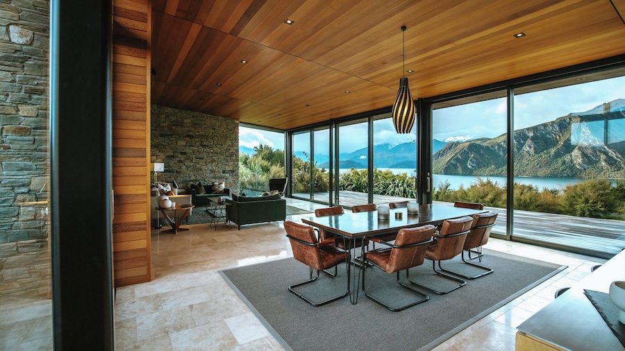 Aurum - Luxury Villa - Lake Views