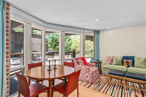 Interior - Le Clairvaux Unit 9 | Newly remodeled 2BD/2BTH condo in the heart of downtown Aspen (Aspen)