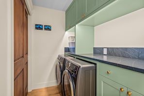Interior - Le Clairvaux Unit 9 | Newly remodeled 2BD/2BTH condo in the heart of downtown Aspen (Aspen)