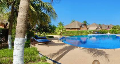 Swimming pool villa in secure residence with dream beach! 150 m from shops