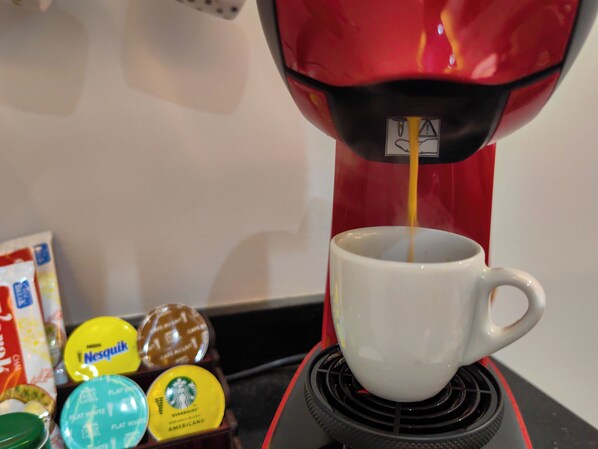 Coffee and/or coffee maker - King TUT Suite (Cairo Governorate)