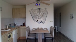 Fridge, microwave, oven, cookware/dishes/utensils