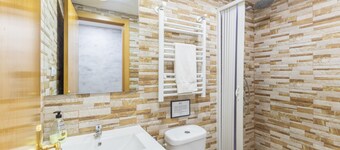 Country House 'Finca Los Nieto' with Private Pool, Wi-Fi and Air Conditioning