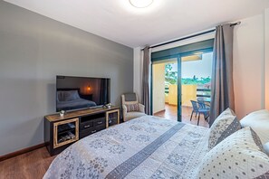 2 habitaciones, tabla de planchar con plancha y wifi gratis 