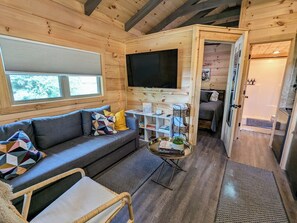 Unclassified image, 3 of 6, button