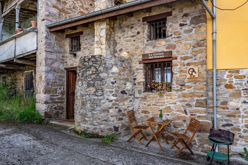 Country House 'La Casina Del Fornu' with Mountain View and Private Garden