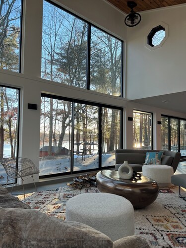 Majestic Lake Front Chalet 