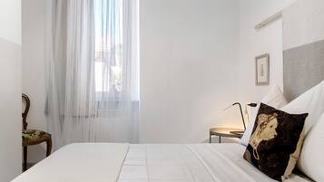 2 Schlafzimmer, Schreibtisch, Bügeleisen/Bügelbrett, kostenloses WLAN