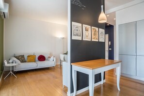 Interior - Apartment 'Appartamento Muse' with Balcony, Wi-Fi and Air Conditioning (Trento)